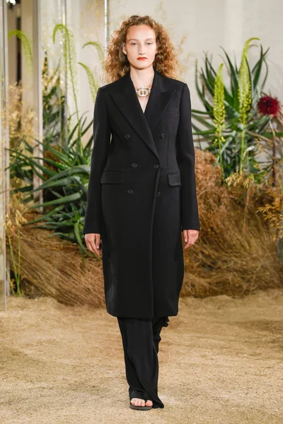 Look 2